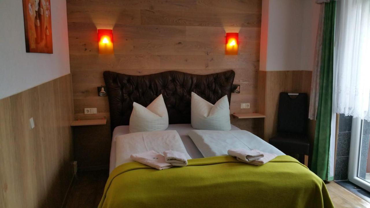 Landhotel Waldschloesschen Mit Gaststube Sohland an der Spree Dış mekan fotoğraf